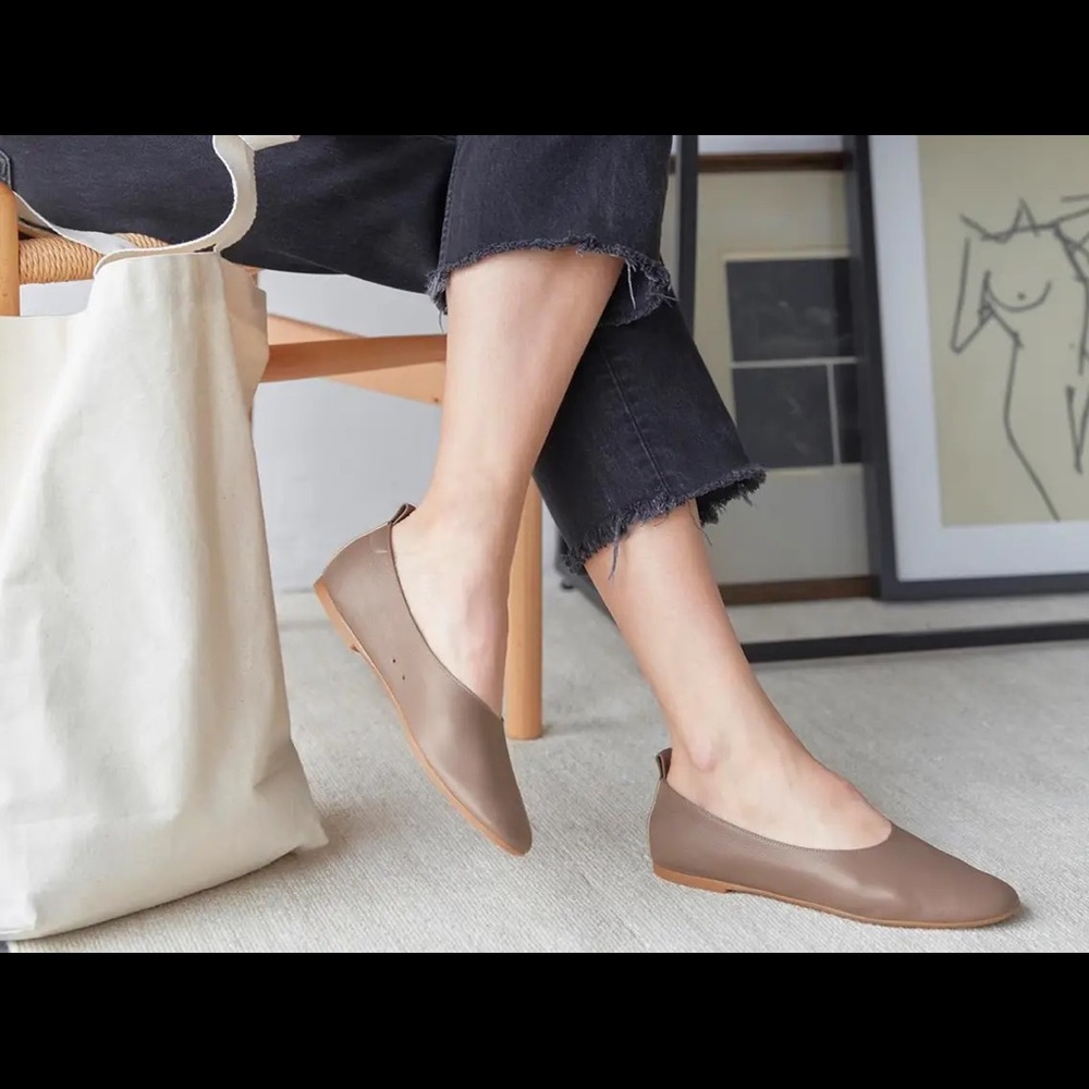 Everlane Day Glove Flat